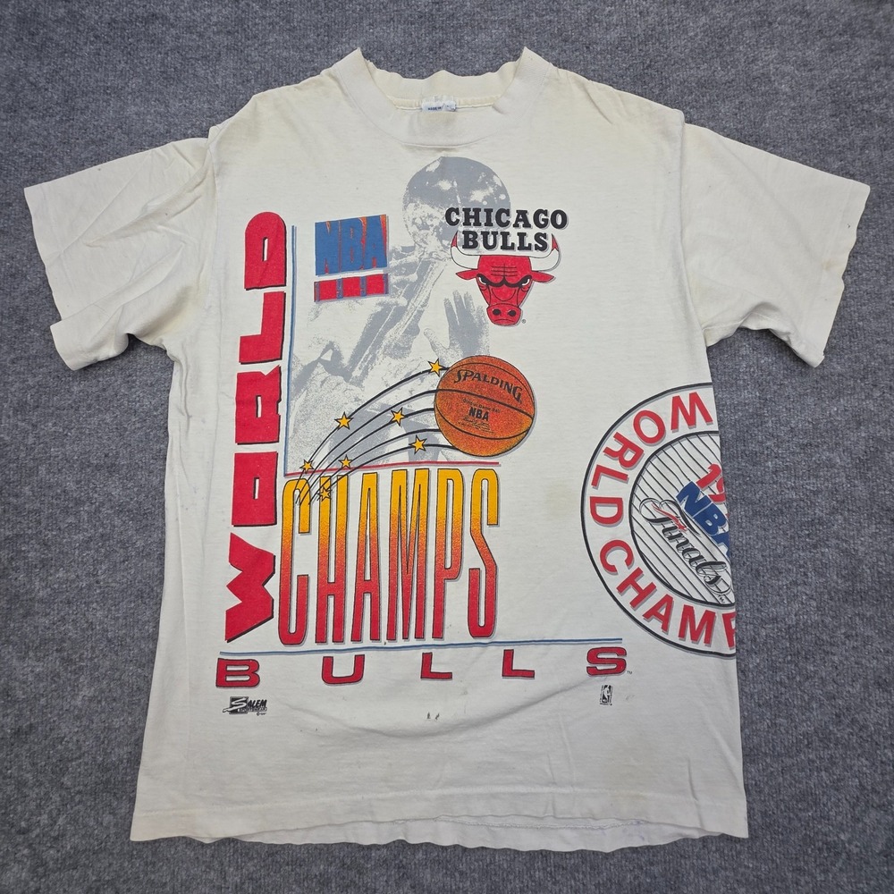 Vintage Chicago Bulls T-Shirt Men's Large White Graphic Double Side AOP Graphic